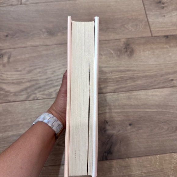 Girl in Pieces Hardcover Book - Picture 6 of 8